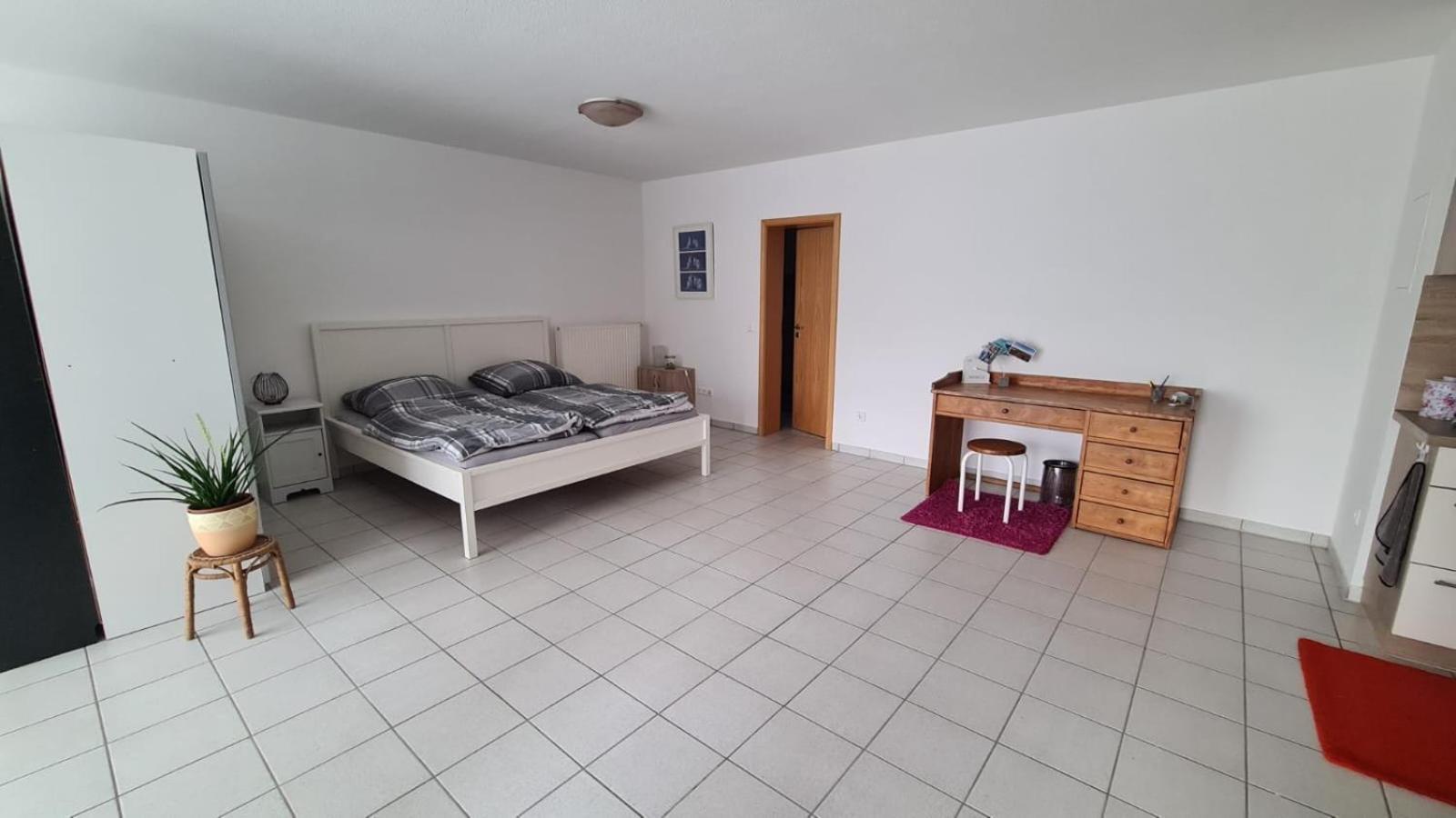 Ruhige Ferienwohnung Am Rande Des Nordschwarzwalds Straubenhardt Екстер'єр фото
